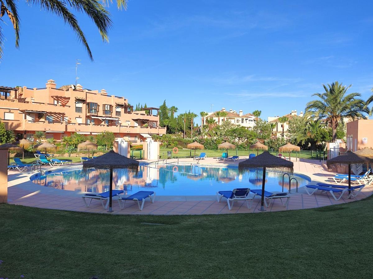 Casares Del Sol公寓 外观 照片