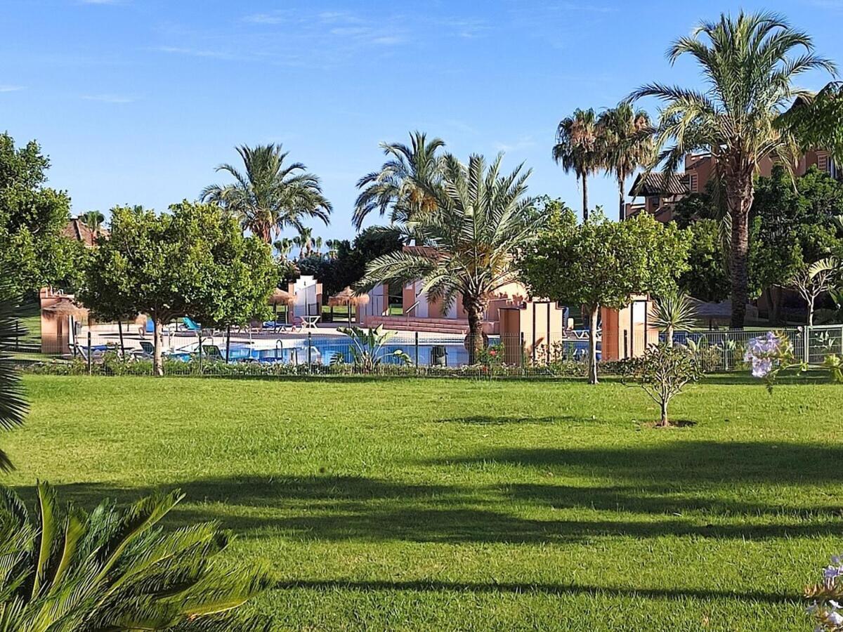 Casares Del Sol公寓 外观 照片